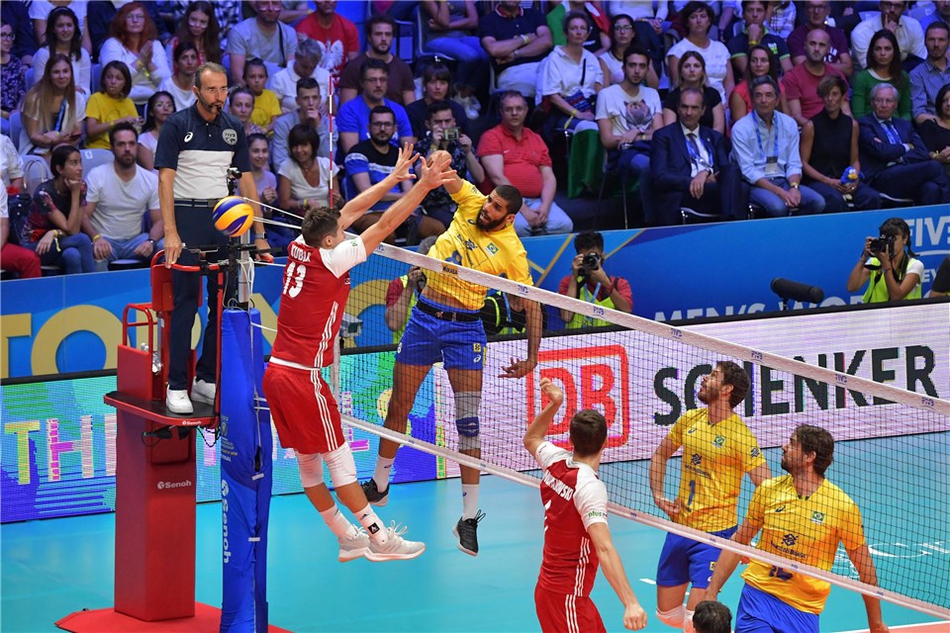 男排世锦赛波兰3-0巴西夺冠