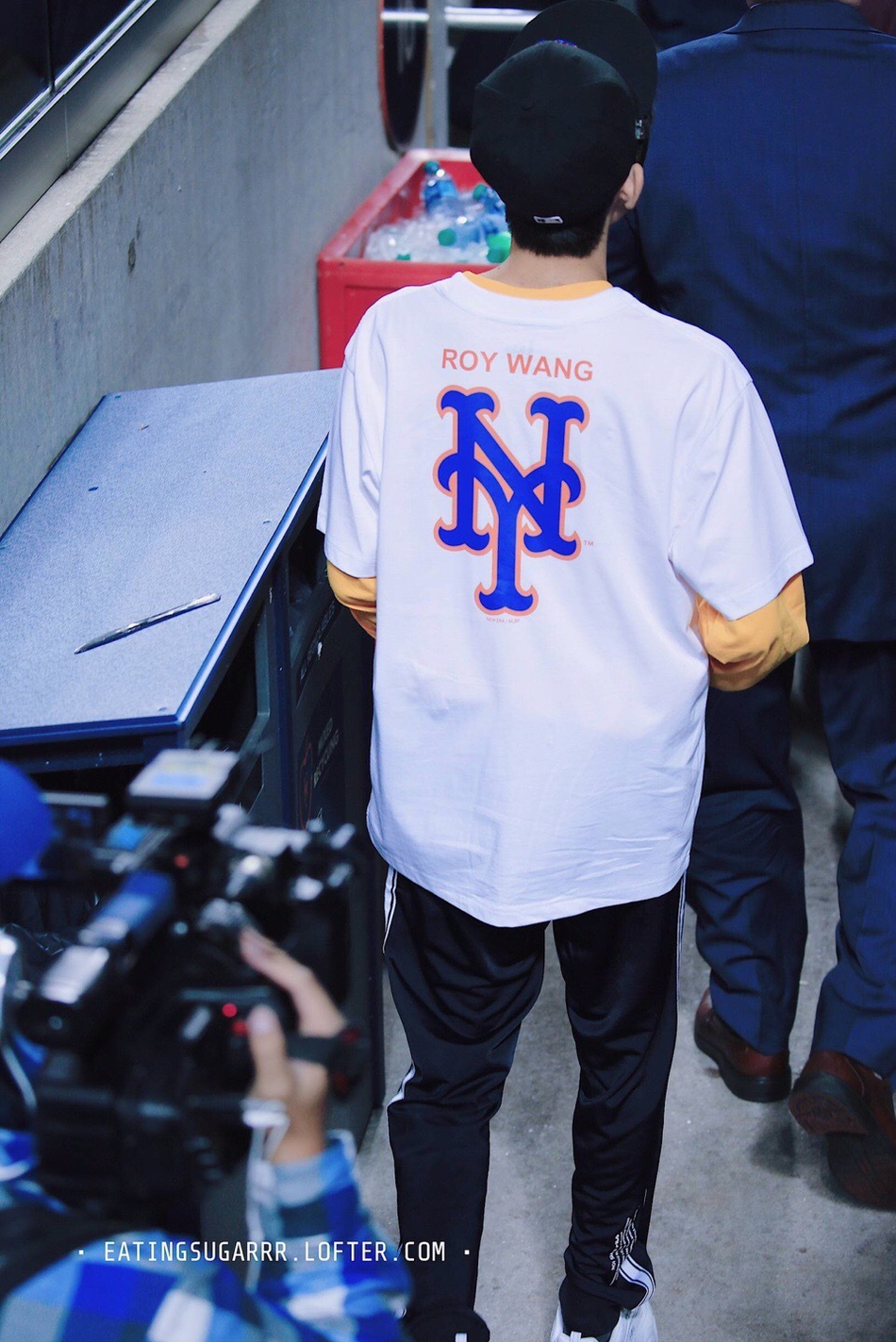 王源美职棒开球