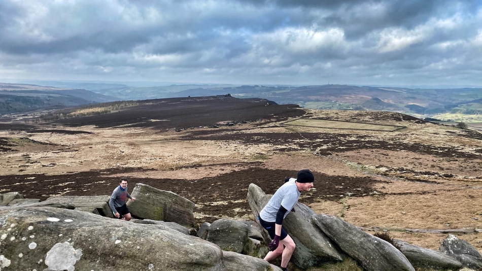 45岁奥沙利文参加越野跑很沧桑