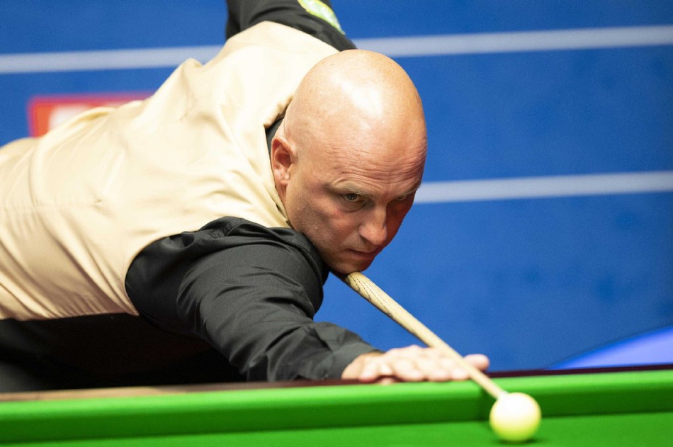 世锦赛丁俊晖5-4领先马克-金