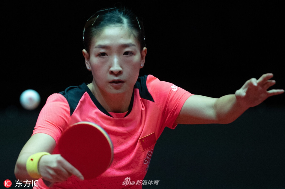 总决赛朱雨玲4-0刘诗雯