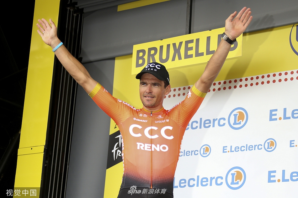 环法第1赛段迈克-特尼森夺冠