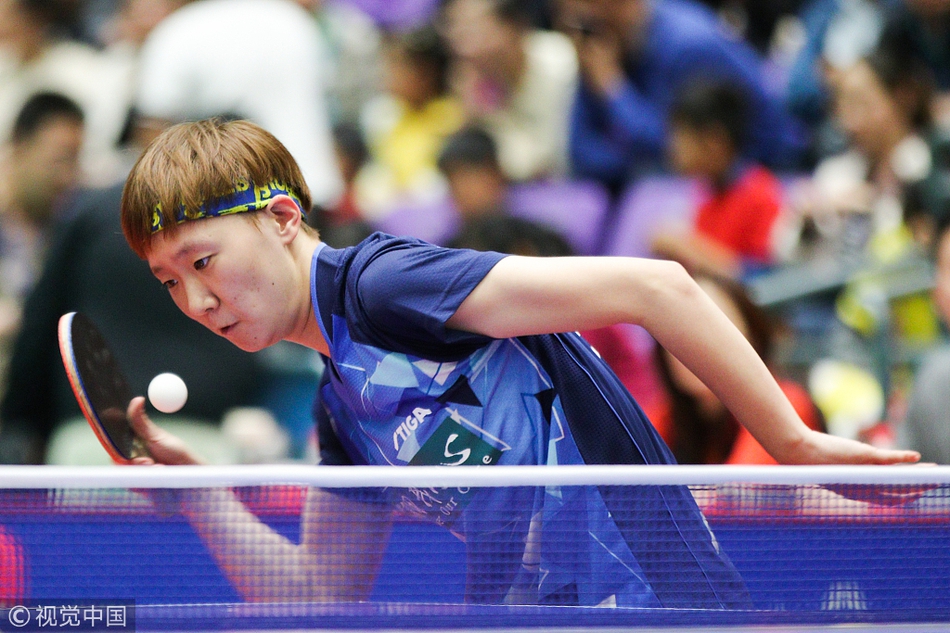 乒超女团刘诗雯马琳合体