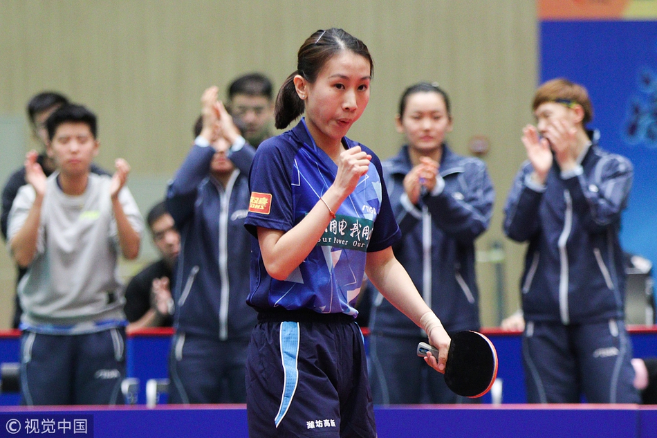 乒超女团刘诗雯马琳合体