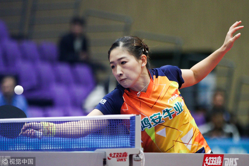 乒超女团刘诗雯马琳合体