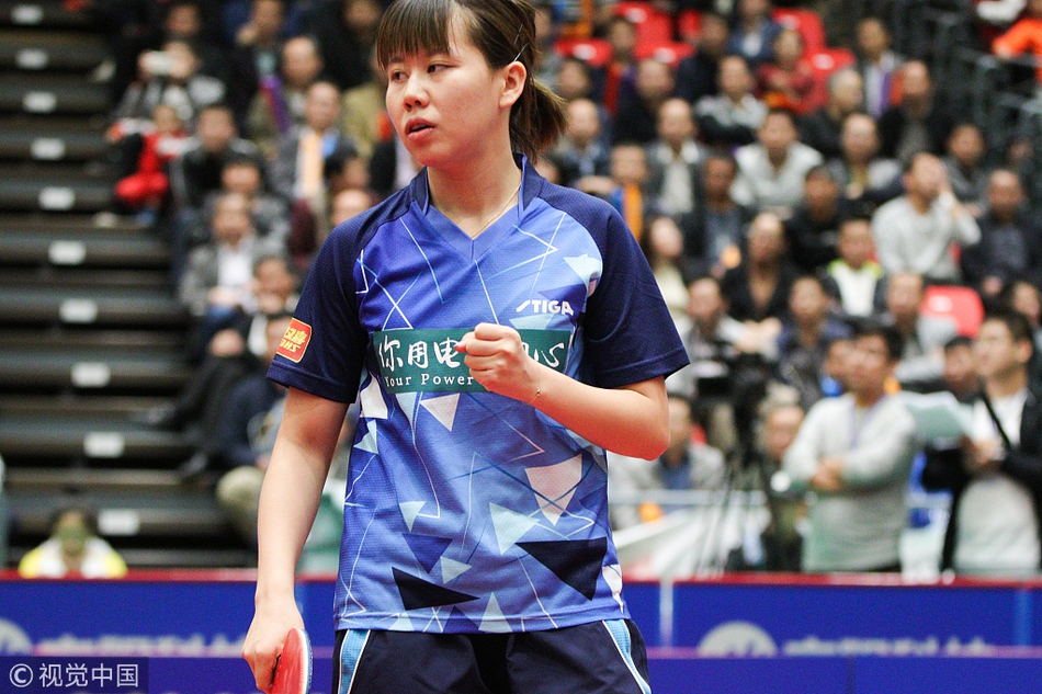 乒超女团刘诗雯马琳合体