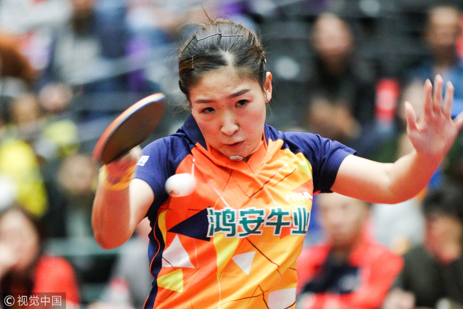 乒超女团刘诗雯马琳合体