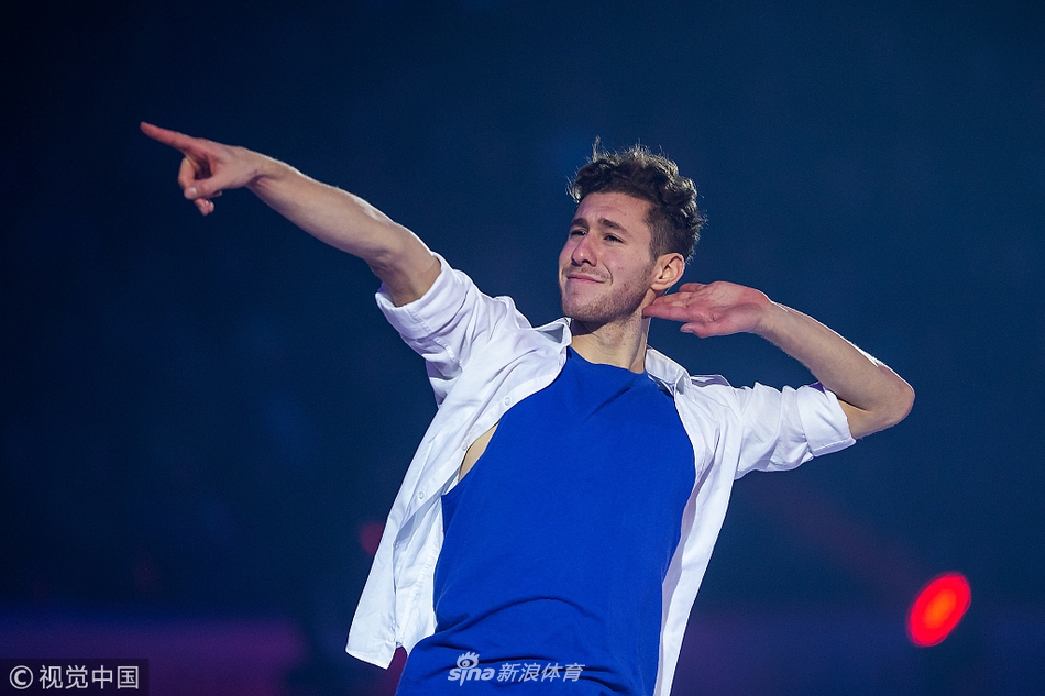 花样滑冰大奖赛法国站表演滑