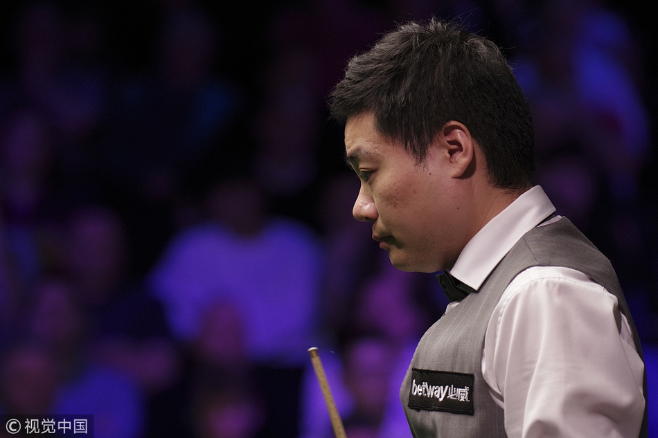 英锦赛次轮丁俊晖6-5塞尔特