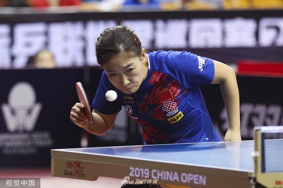 中乒赛刘诗雯/顾玉婷3-0