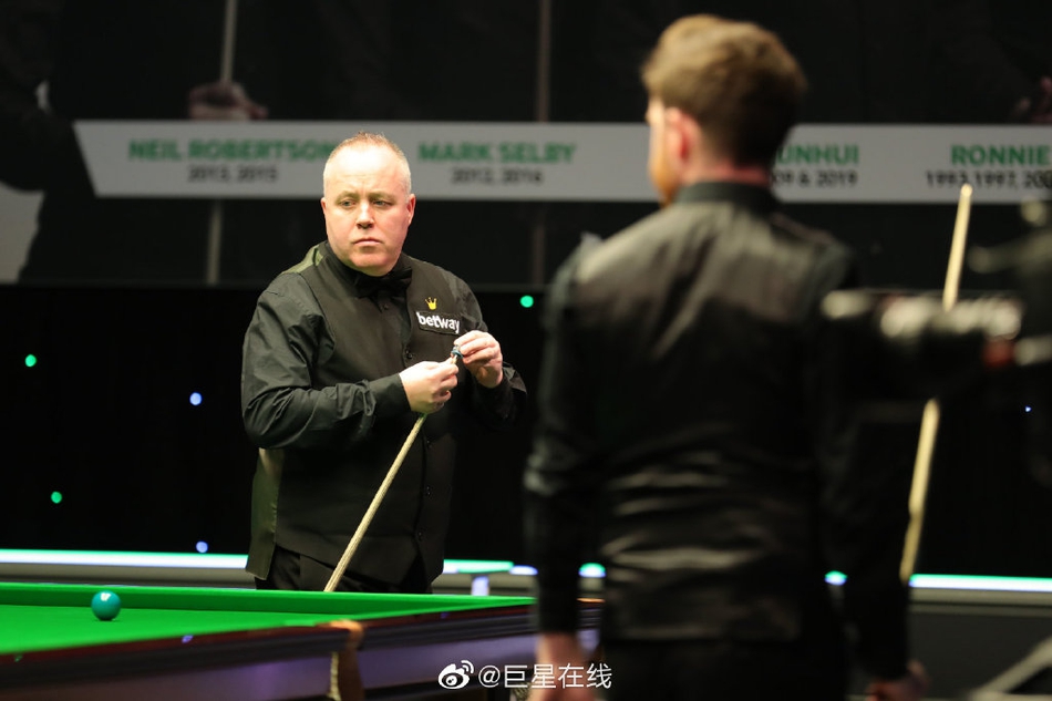 英锦赛希金斯6-3杰克-琼斯