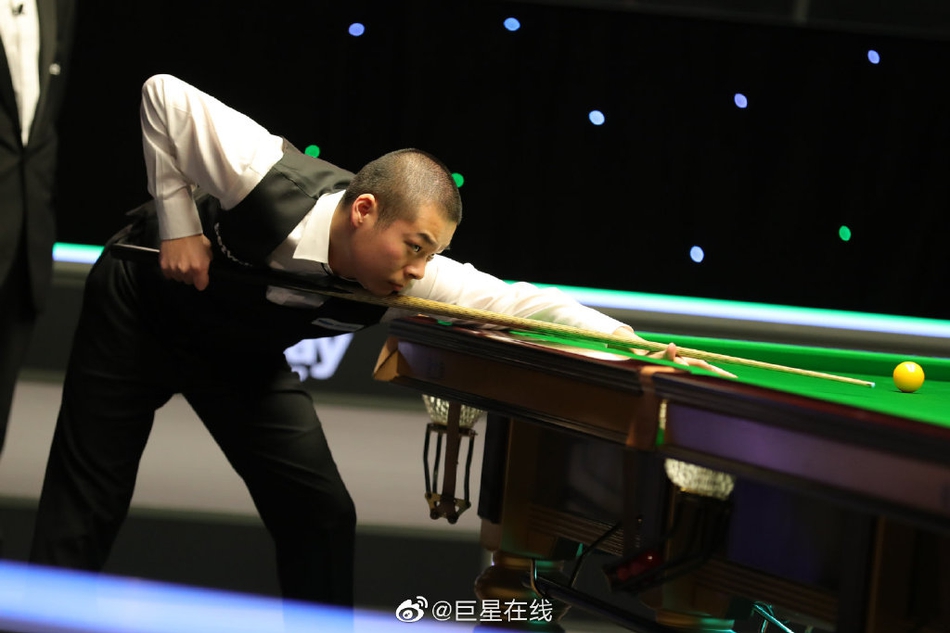 英锦赛庞俊旭6-5马奎尔进16强