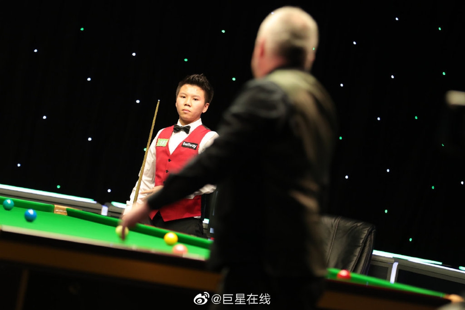 英锦赛周跃龙6-2希金斯进8强