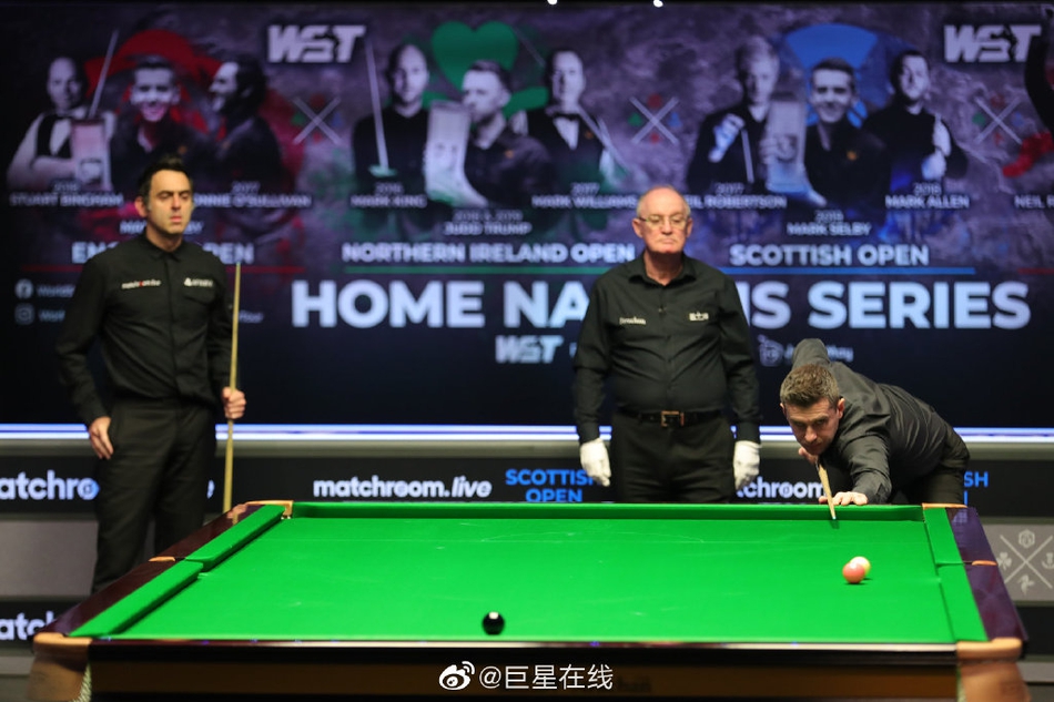 006z4CVrgy1glmp3f0ye3j31900u0b2g