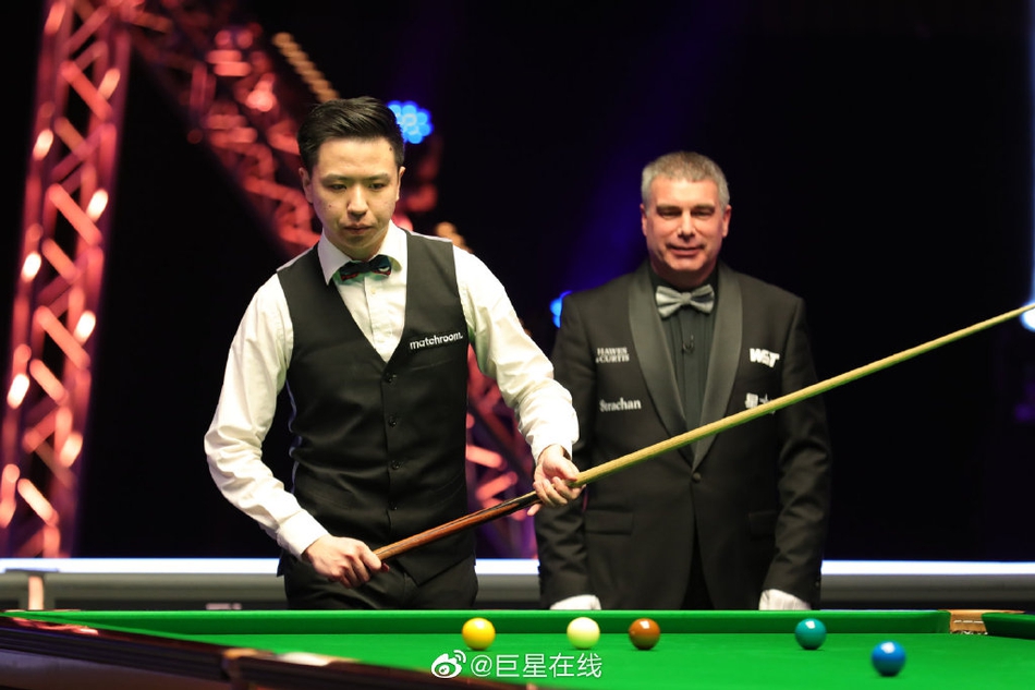 006z4CVrgy1glo67olvbvj31900u0e85