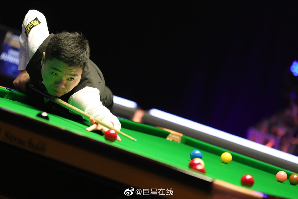 大奖赛首轮丁俊晖4-0杰克-琼斯