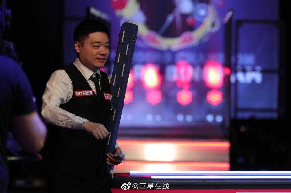 大师赛丁俊晖5-6奥沙利文