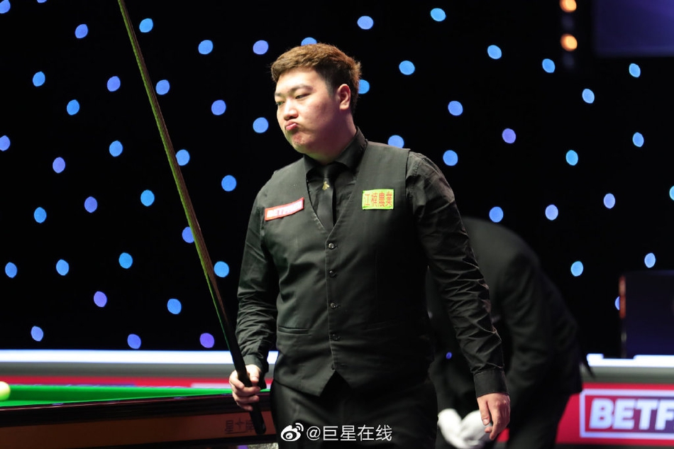 大师赛颜丙涛10-8希金斯夺冠