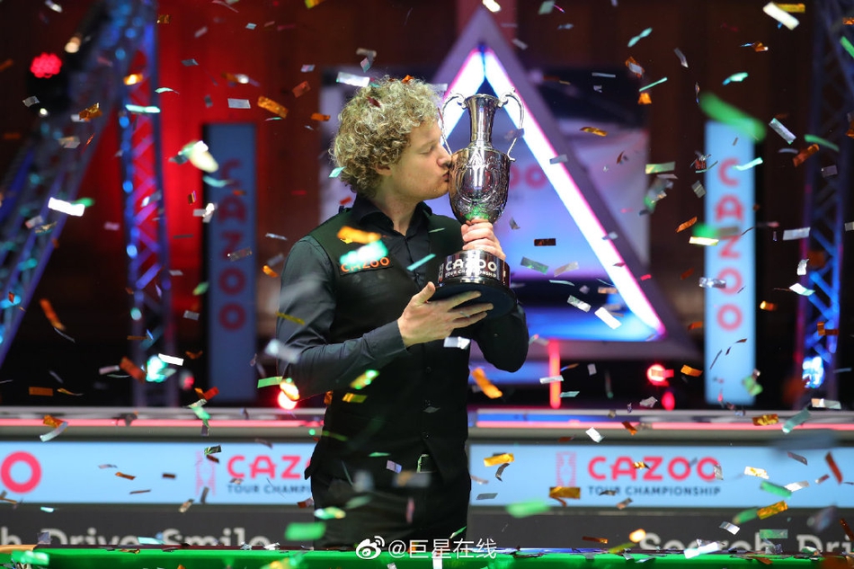 巡回锦标赛罗伯逊10-4奥沙利文夺冠