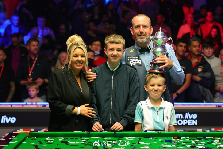 英国公开赛威廉姆斯夺冠