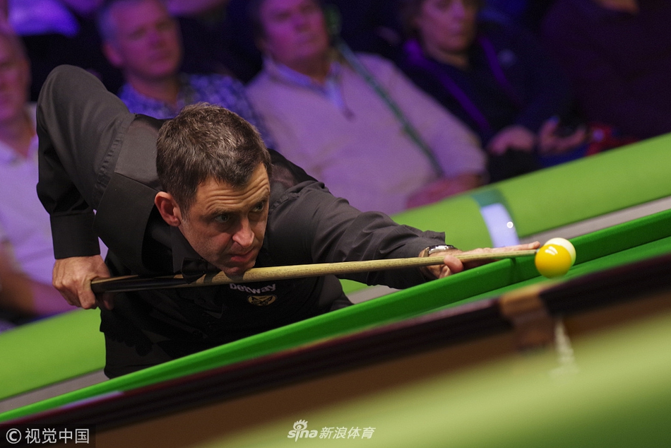 英锦赛第3轮奥沙利文6-0周跃龙