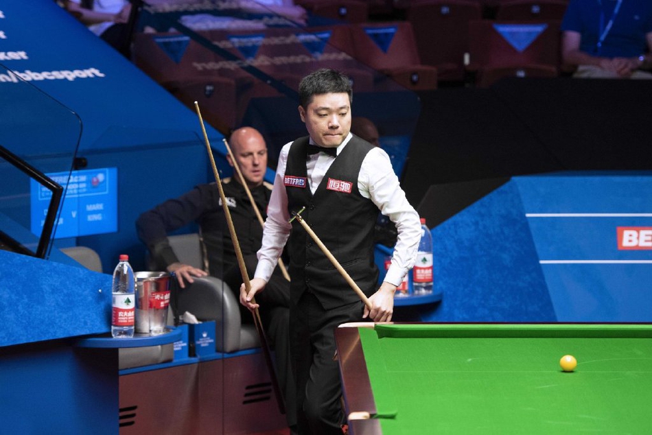 世锦赛丁俊晖5-4领先马克-金