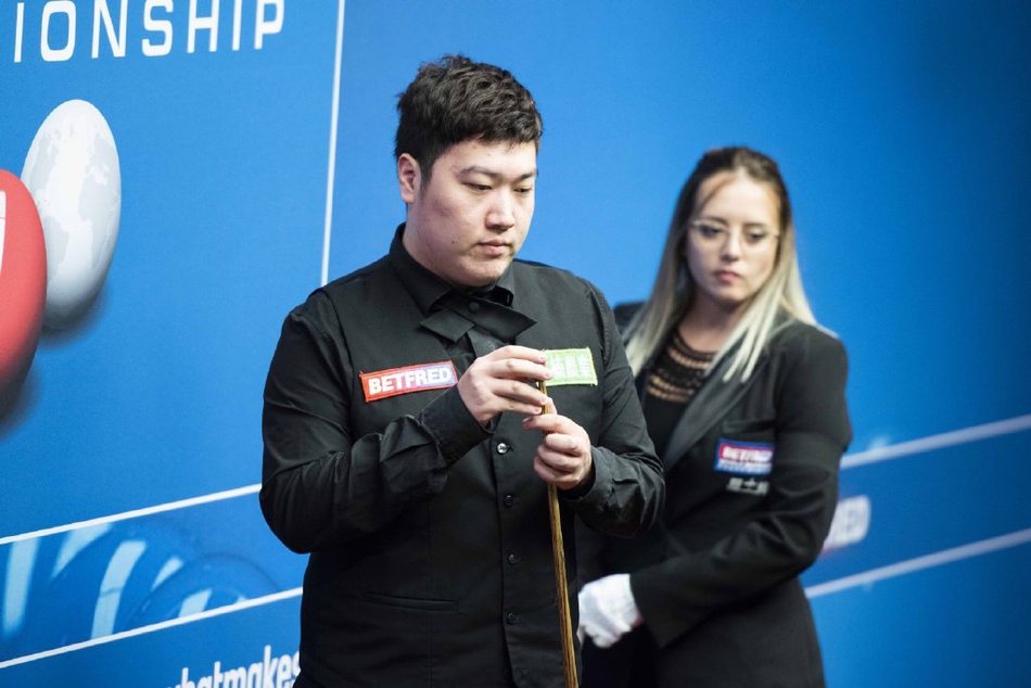 世锦赛颜丙涛10-7斯莱塞