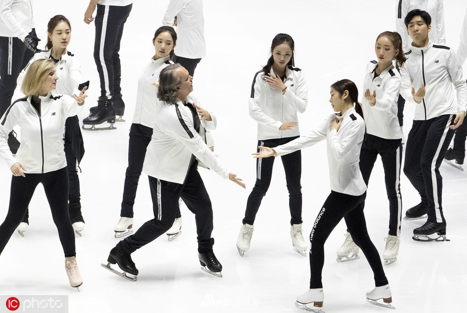 韩聪隋文静金妍儿出席活动