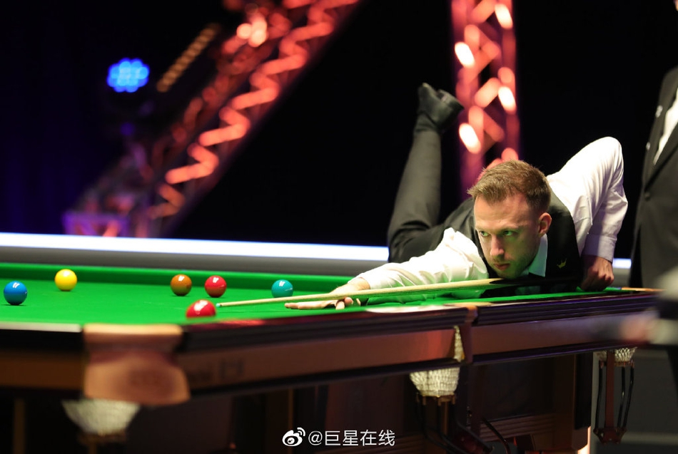 特鲁姆普4-3霍尔特