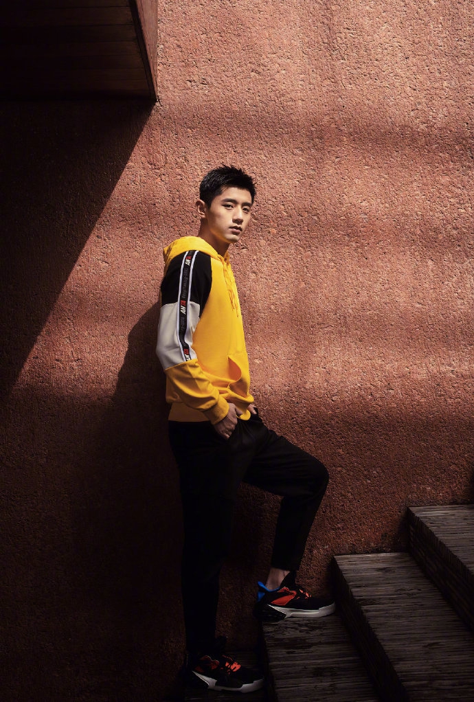 潘石屹为张继科拍写真大片