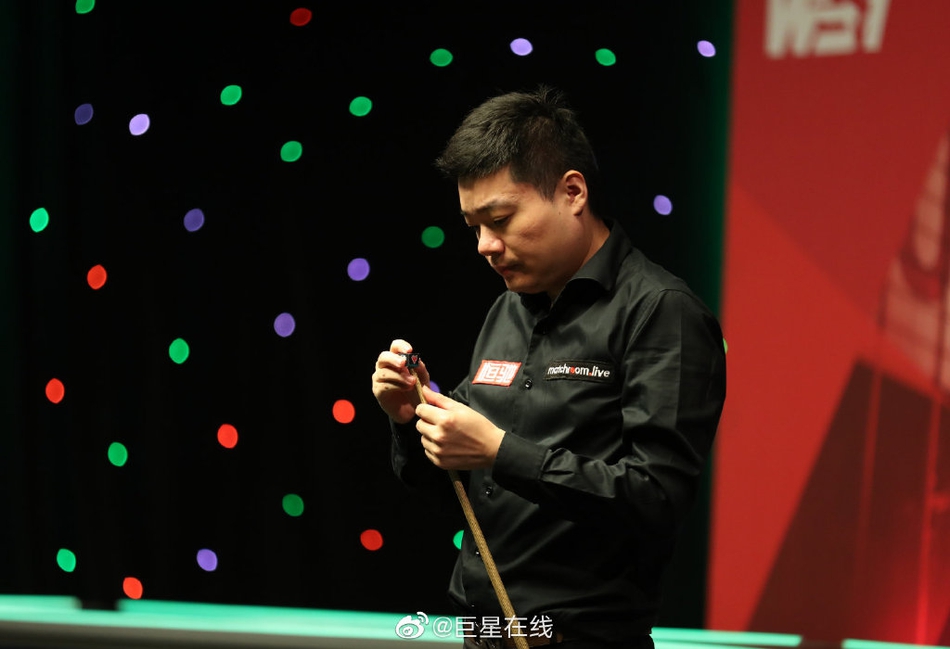 北爱赛首轮丁俊晖4-0沙拉夫