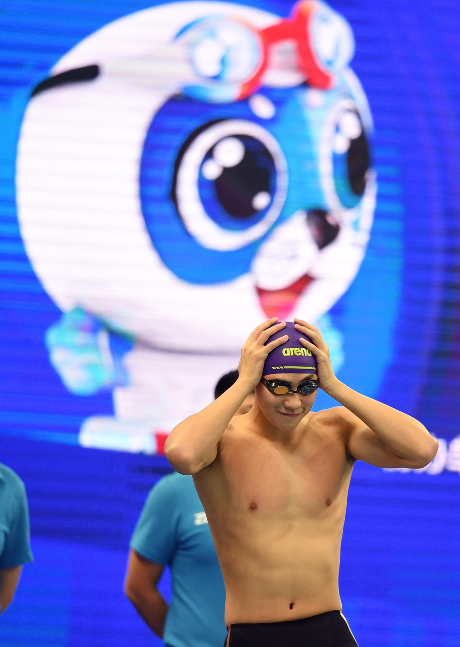 男子800米自由泳季新杰夺冠