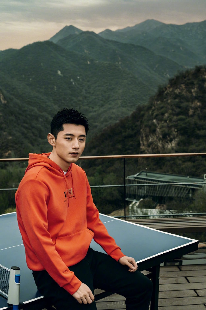 潘石屹为张继科拍写真大片