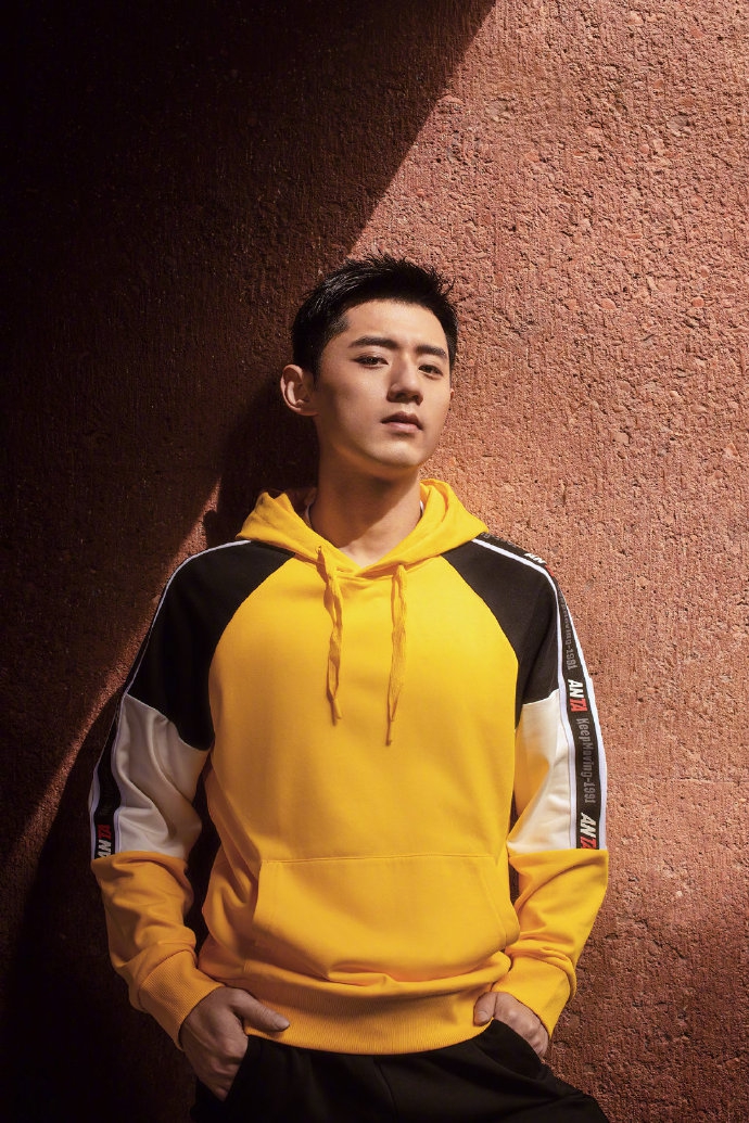 潘石屹为张继科拍写真大片