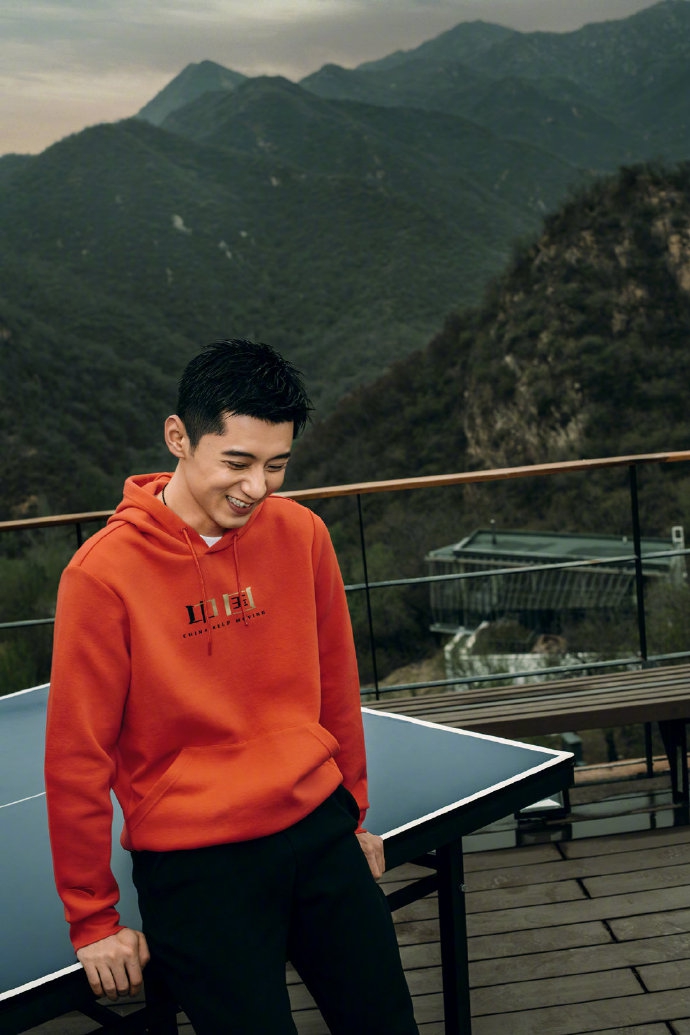 潘石屹为张继科拍写真大片