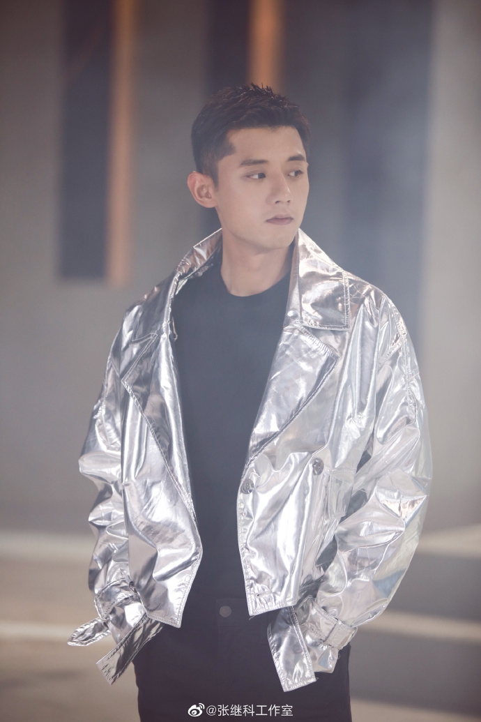 张继科综艺秀海报曝光