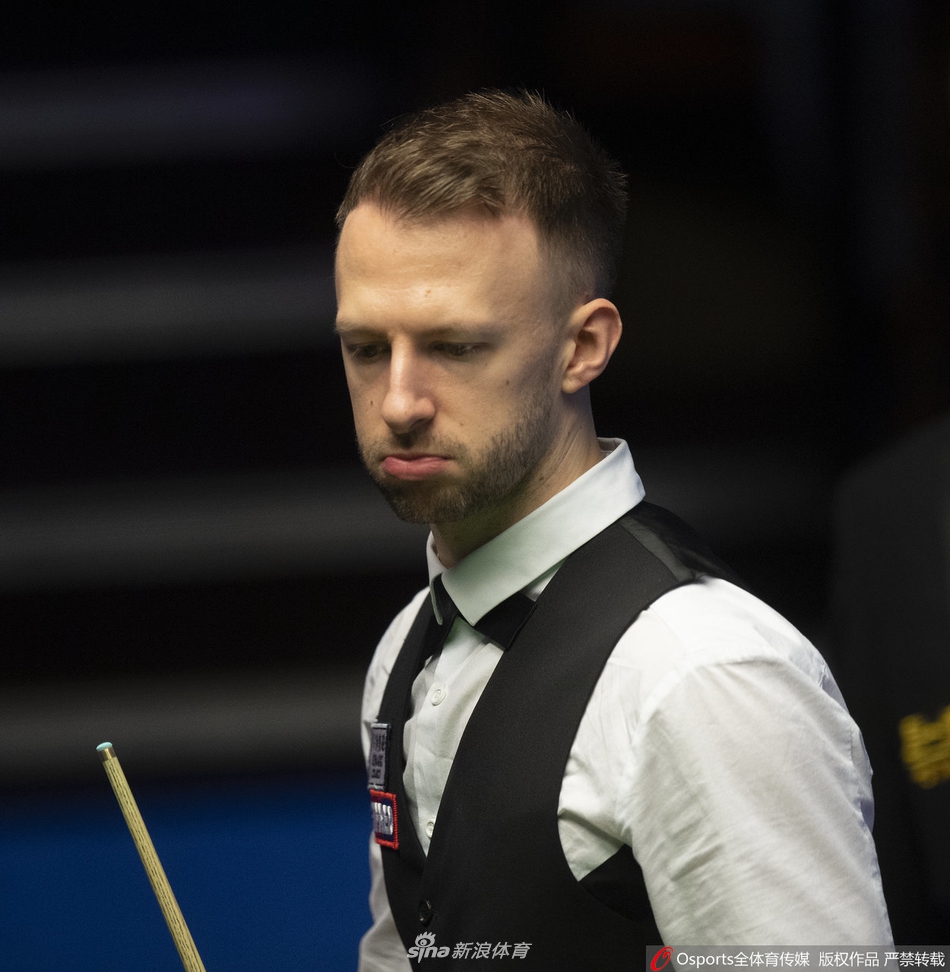 丁俊晖3-5落后特鲁姆普