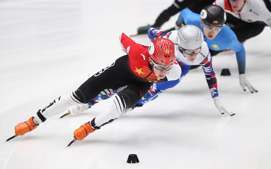 任子威安凯晋级1500米半决赛