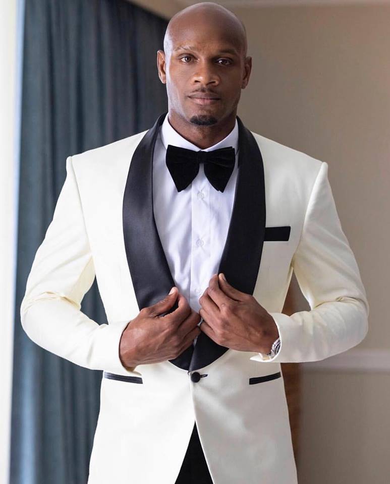 前百米世界纪录保持者鲍威尔大婚