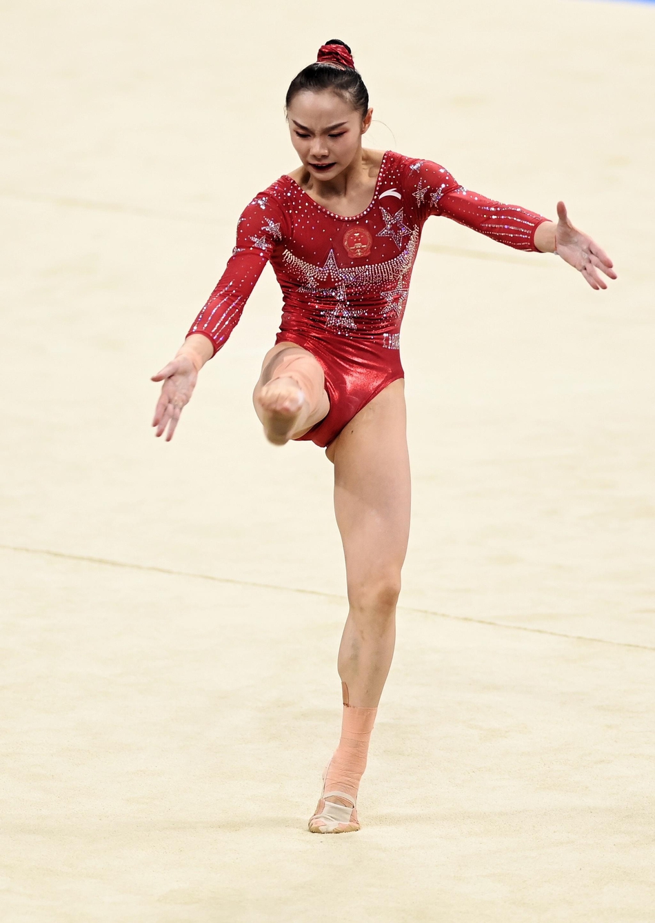 全锦赛芦玉菲夺得个人全能冠军