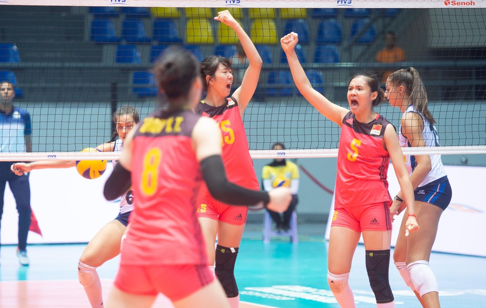 女排U18世青赛中国2-3意大利