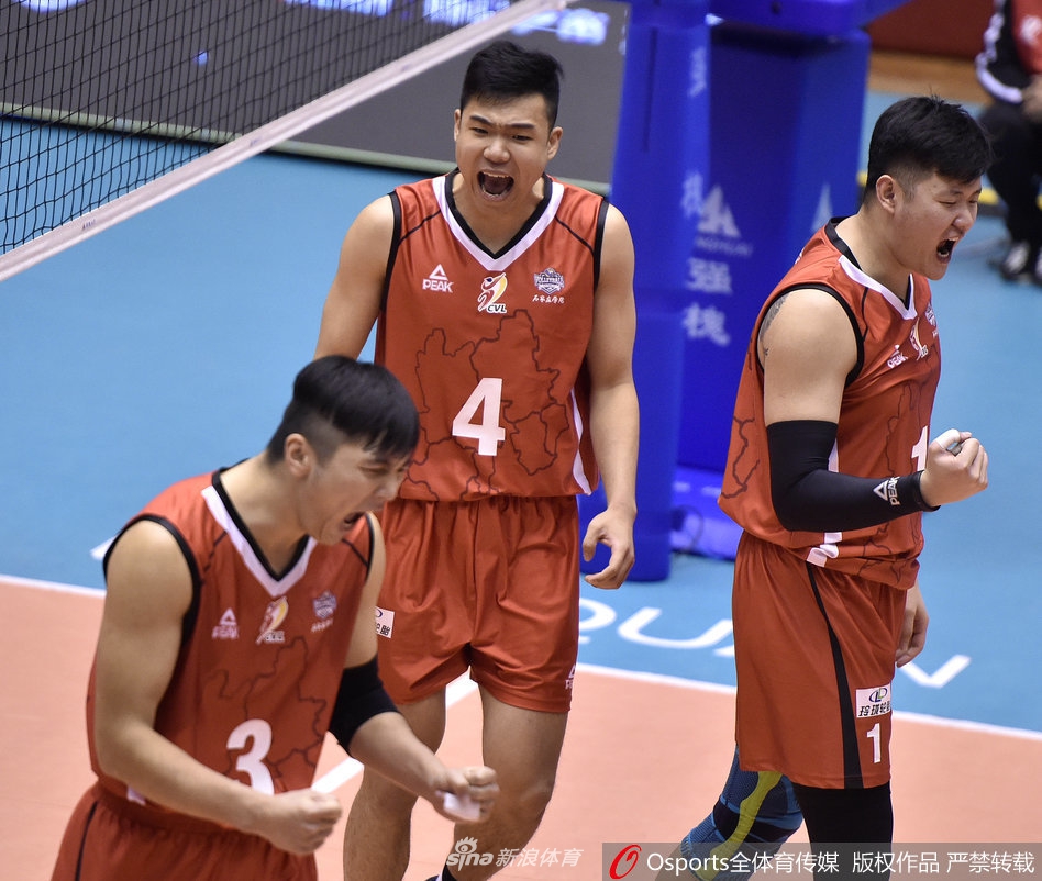 辽宁男排3-2河北男排刘亚男观战