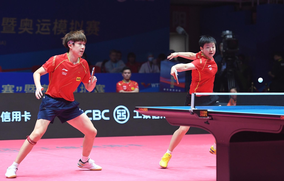 直通赛王楚钦/孙颖莎2-0周启豪/顾玉婷