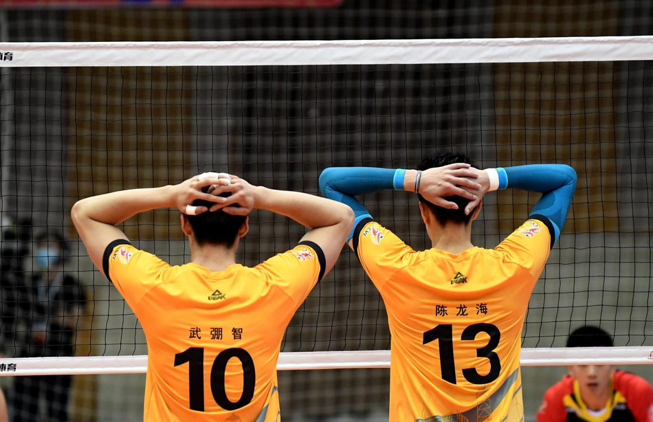 男排联赛：上海3-1山东