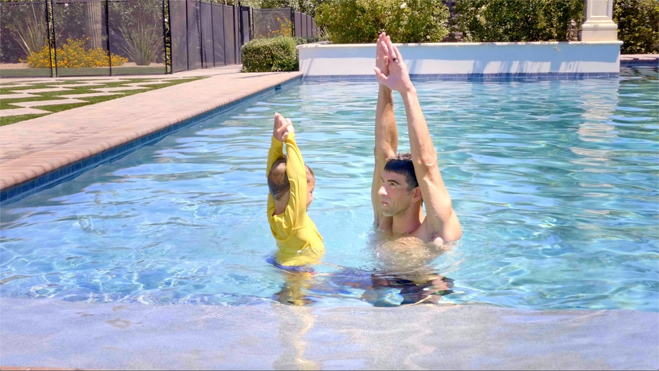 菲尔普斯父子拍摄游泳宣传片
