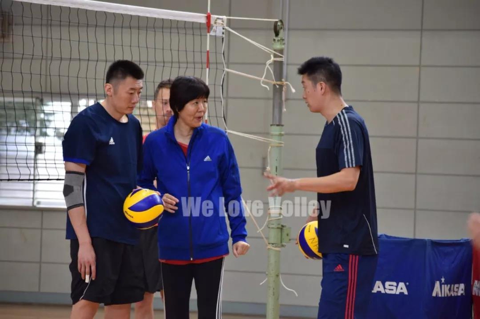 女排备战世锦赛第三天图集