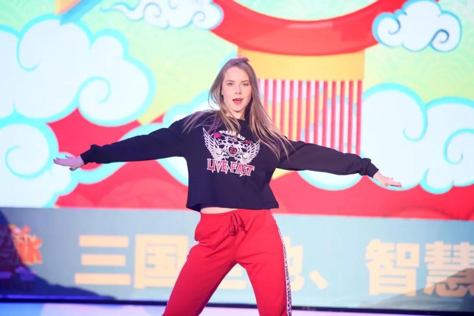 贺岁杯刘莎莎陈思明出战