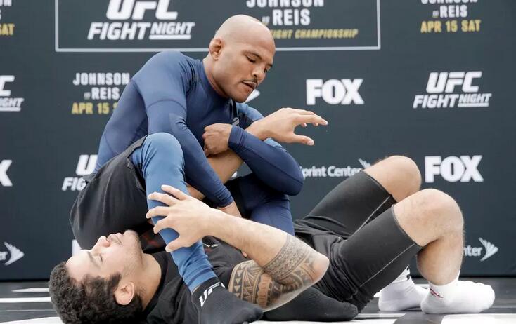 ufc on fox 24训练精彩集锦