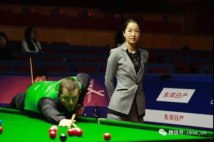 斯诺克美女裁判诸瑛执裁上海