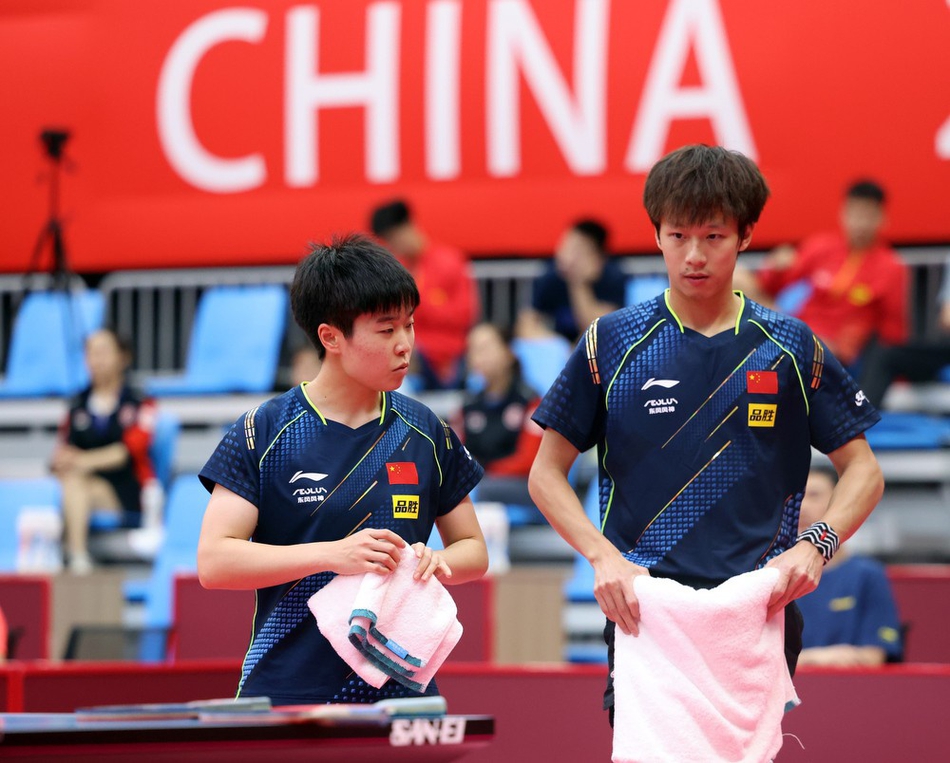 热身赛许昕/刘诗雯全胜夺冠